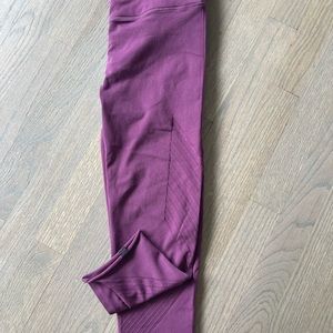 Lululemon wrap knit tight